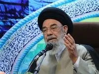 واکنش محکم امام جمعه اصفهان به شلیک پدافند هوایی به ریزپرنده ها