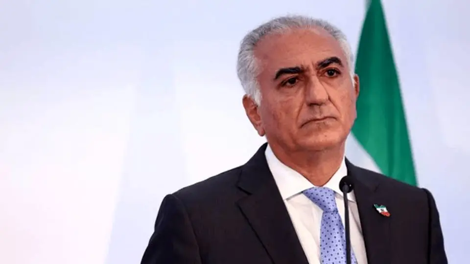 رضا پهلوی عزادار مرگ سناتور ضدایرانی شد!