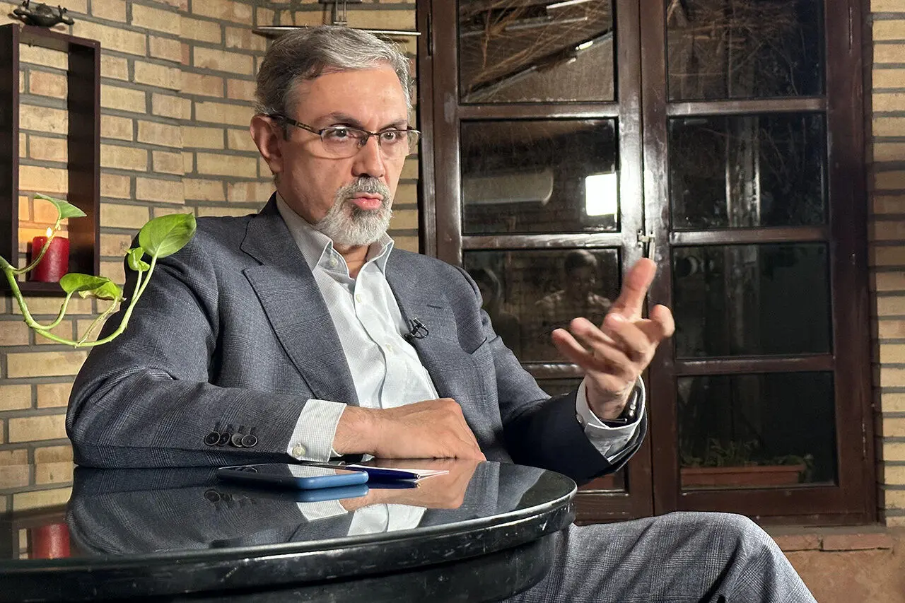 خالی ماندن ۸۰۰ صندلی آزمون دستیاری؛ پزشک هندی و بنگلادشی هم ایران نمی‌آید/دانشجوی سال اول پزشکی به‌فکر مهاجرت است