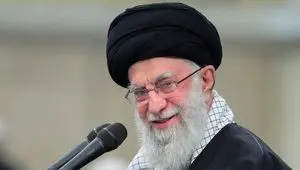 عکس خاص و دیده نشده از رهبر شهید انقلاب در سفر سنندج
