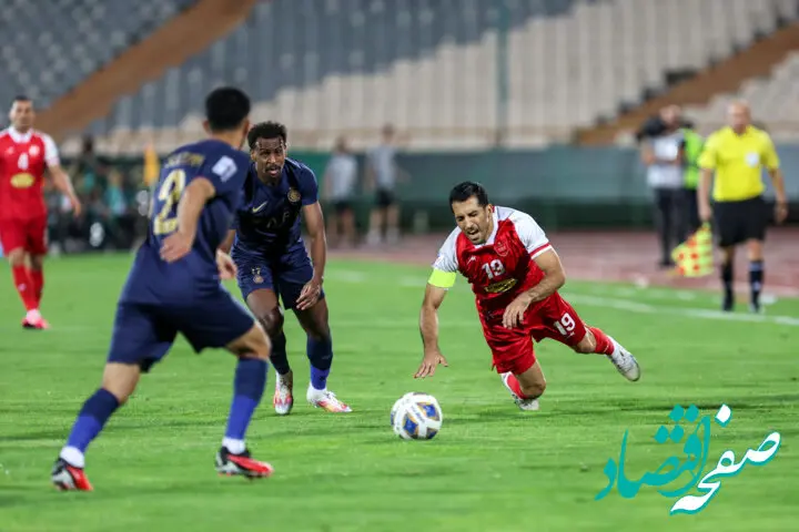 ثانیه به ثانیه با حواشی دیدار پرسپولیس و النصر؛ حضور رونالدو در چمن عجیب ورزشگاه آزادی