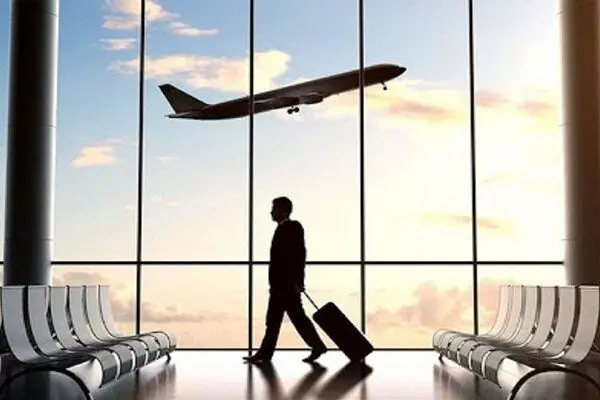 چرا متخصصان ایرانی مهاجرت می‌کنند؟ وقتی حقوق خلبان به هزار دلار هم نمی‌رسد