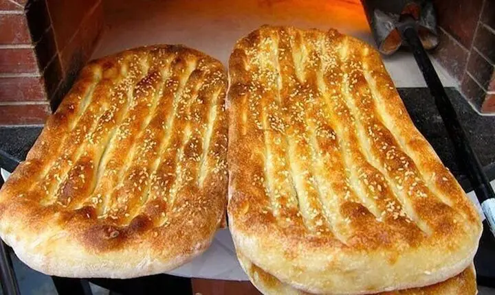 آدرس نانوایی های فعال رشت تا ساعت ۲۴ برای مسافران و شهروندان رشتی