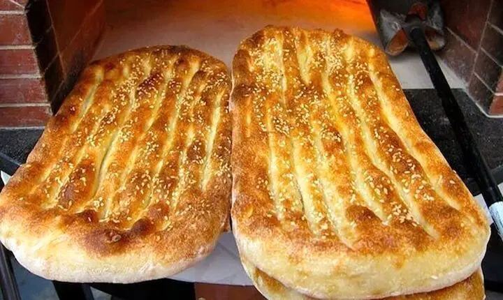 آدرس نانوایی های فعال رشت تا ساعت ۲۴ برای مسافران و شهروندان رشتی