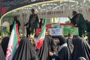 اخبار لحظه به لحظه از مراسم تشییع پیکر شهدای حمله اسرائیل به ایران امروز شنبه ۷ تیر ماه ۱۴۰۴ / از سردار قاآنی تا پزشکیان و قالیباف