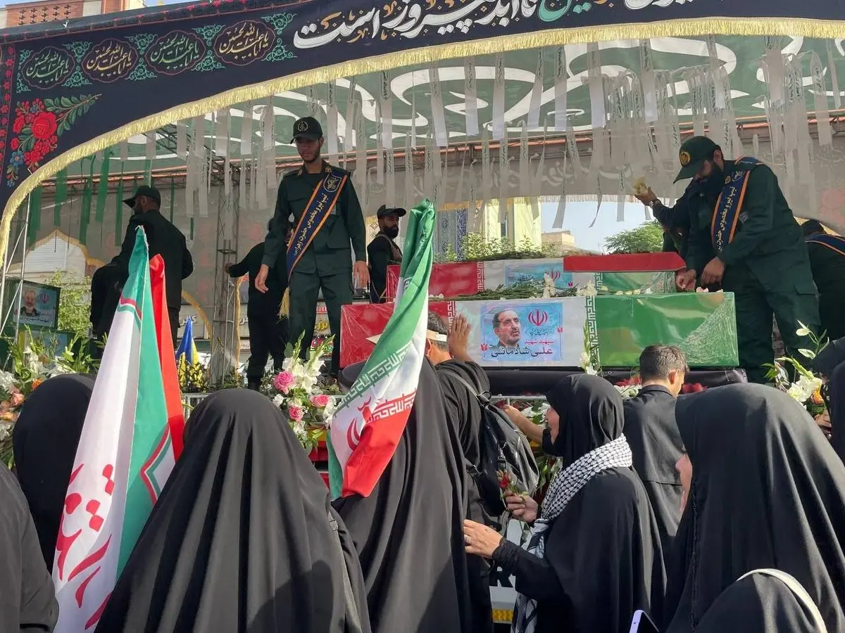 اخبار لحظه به لحظه از مراسم تشییع پیکر شهدای حمله اسرائیل به ایران امروز شنبه ۷ تیر ماه ۱۴۰۴ / از سردار قاآنی تا پزشکیان و قالیباف