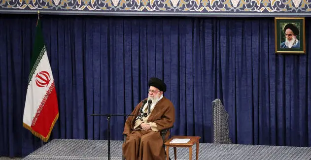 ماجرا و تصویری از واکنش رهبر انقلاب به گلایه های متفاوت هلما یک دختر خردسال از ایشان