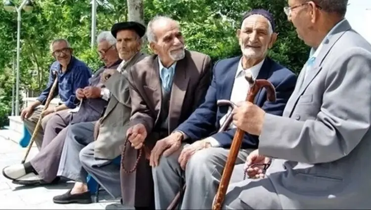 آخرین خبر از همسان سازی حقوق بازنشستگان امروز جمعه ۲۱ شهریور ماه ۱۴۰۴ | خواسته بازنشستگان کشوری چیست؟ 