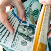 پیش بینی قیمت دلار فردا چهارشنبه ۲۴ اردیبهشت ماه ۱۴۰۴ | دلار فردا با سرعت می تازد؟ 