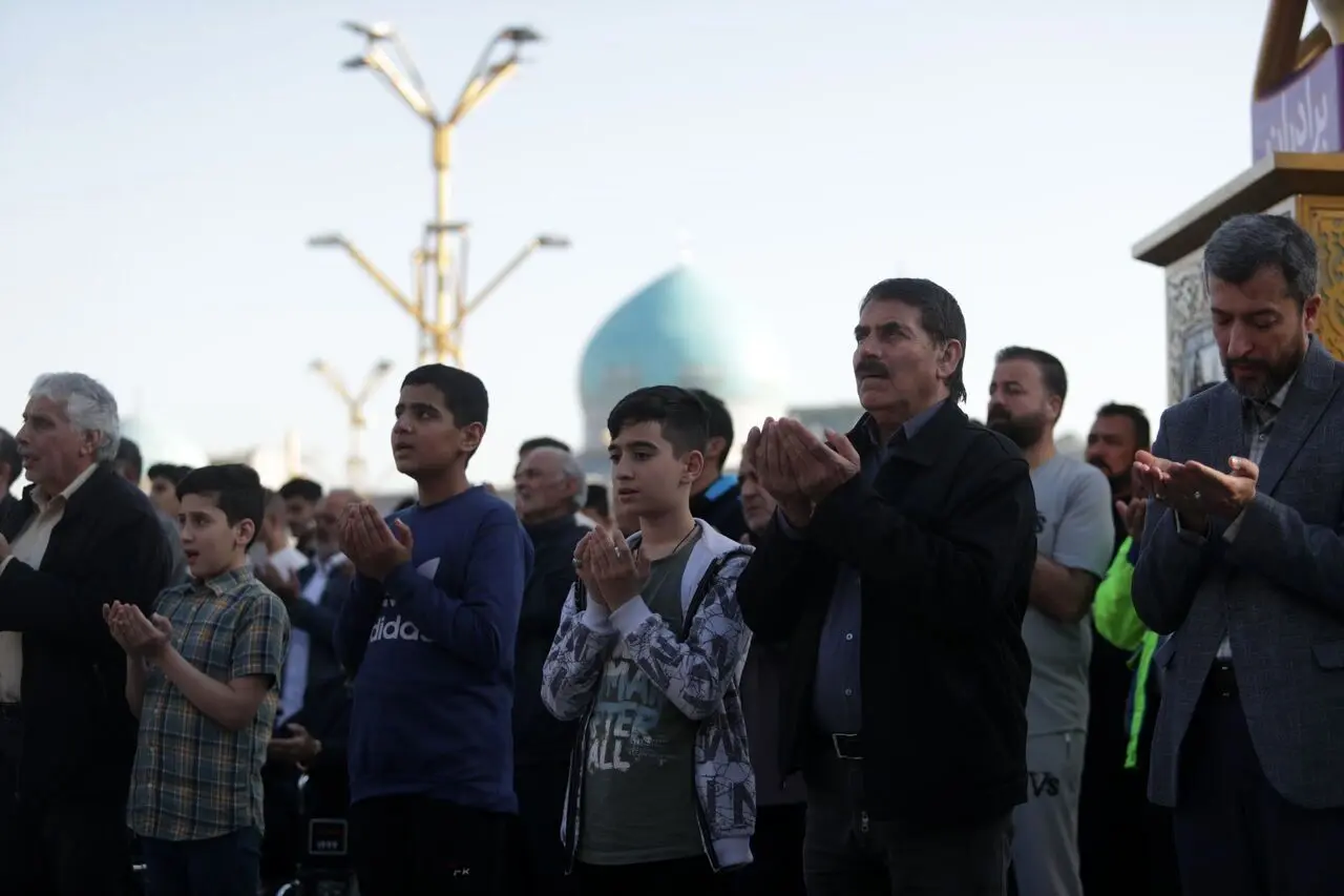 برنامه‌ های نماز عید سعید فطر در حرم امام رضا 