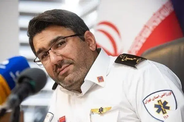 محمد اسماعیل توکلی رئیس اورژانس استان تهران از ناحیه دست و کمر مصدوم شد