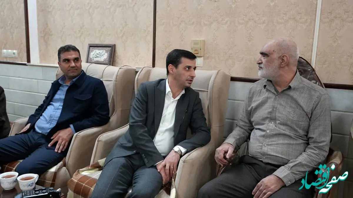 دیدار مدیرعامل چادرملو با دو جانباز سرافراز جنگ تحمیلی