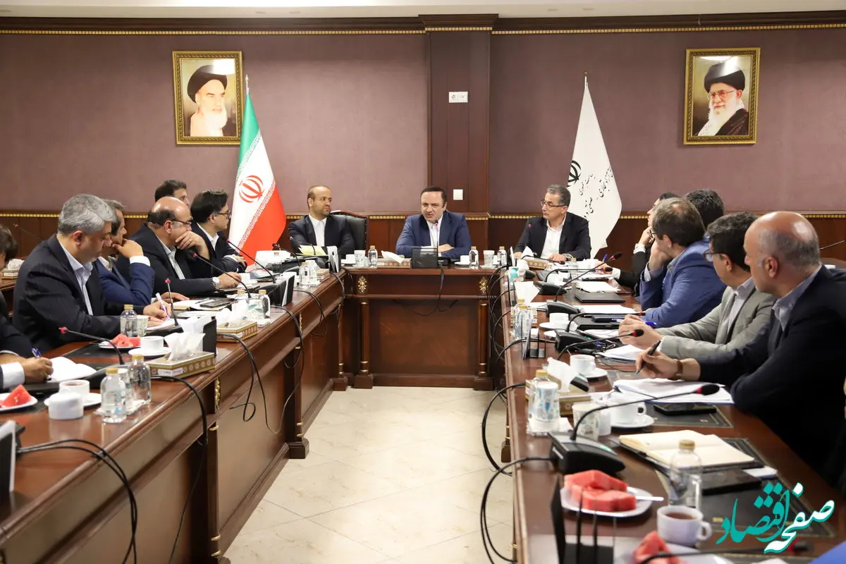 لزوم تمرکز معاونت‌های اقتصادی مناطق بر جذب سرمایه‌گذار و بهبود فضای کسب و کار