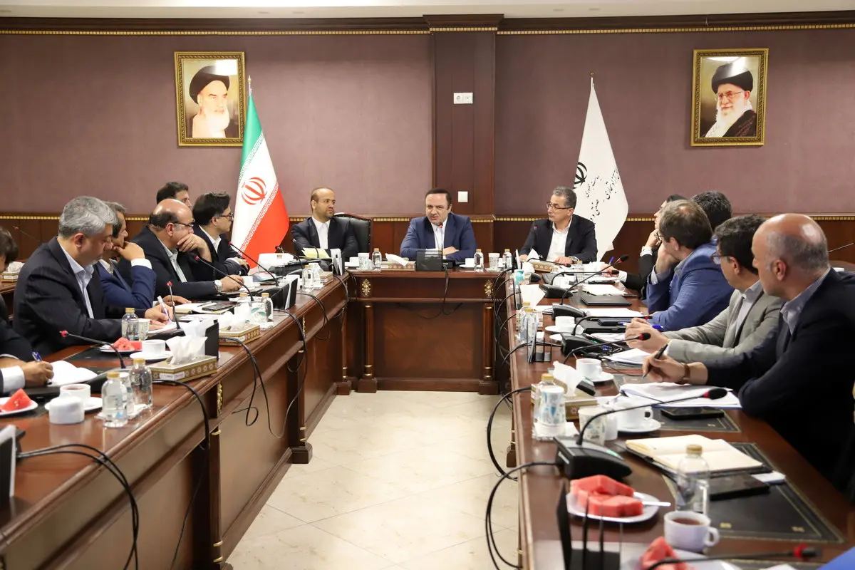 لزوم تمرکز معاونت‌های اقتصادی مناطق بر جذب سرمایه‌گذار و بهبود فضای کسب و کار