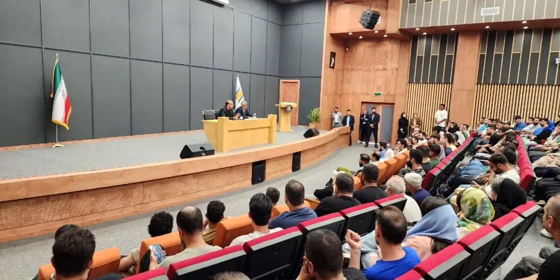 حضور مدیرعامل و اعضای هیئت مدیره منطقه آزاد انزلی در جمع تجار مجتمع ونوس