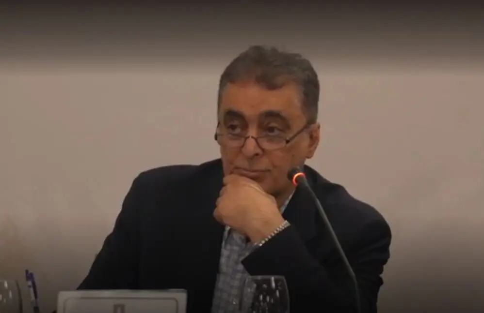 رشد ۳۰ درصدی سود شرکت‌های زیرمجموعه «ومعادن» در سال ۱۴۰۳ / ارزش دارایی‌ها به ۱۵۲ هزار میلیارد تومان رسید