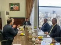 نشست صمیمانه هیئت رئیسه سندیکای بیمه گران ایران با رئیس کل بیمه مرکزی جمهوری اسلامی ایران