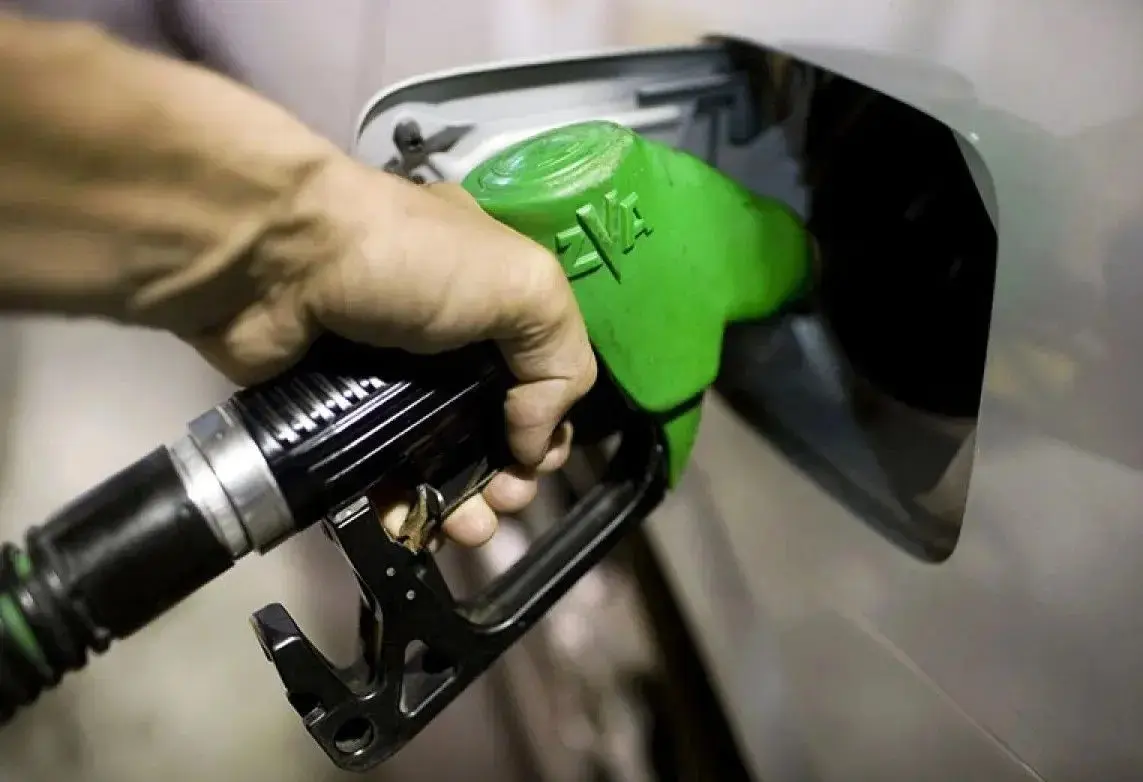 جزئیات تصویب کاربرگ واردات بنزین سوپر در کمیته تخصصی وزارت اقتصاد 