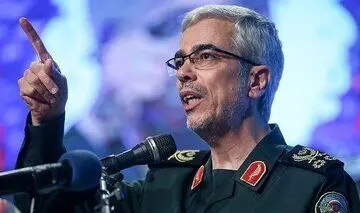 لحظه دردناک اعلام شهادت سرلشکر باقری از شبکه خبر + ویدئو