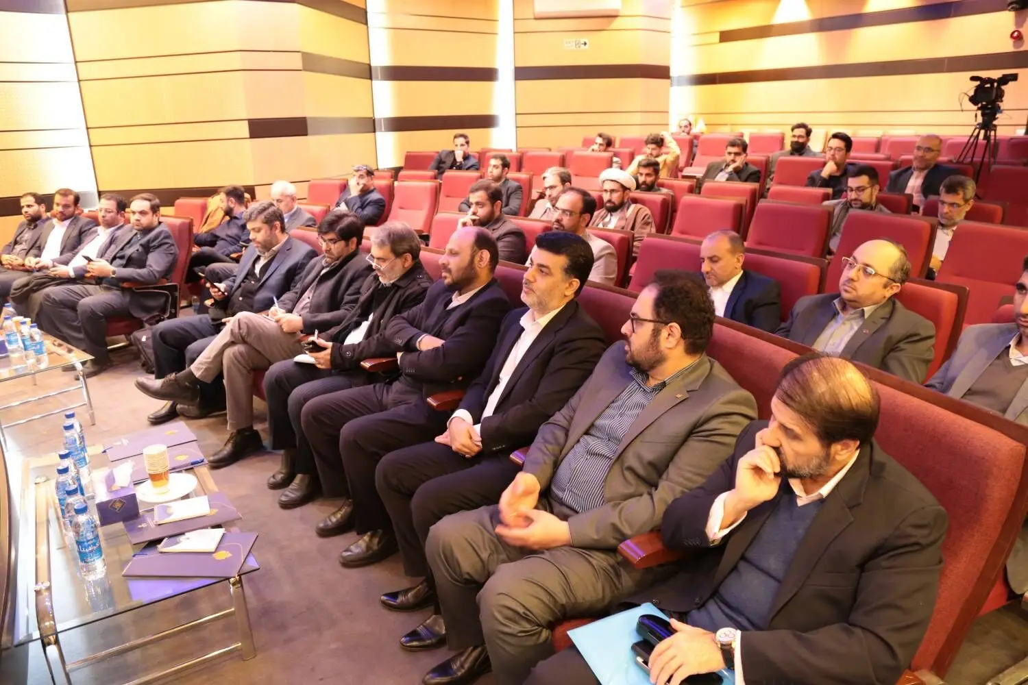 نشست هم‌اندیشی "صندوق بازنشستگی کشوری در آینه برنامه هفتم توسعه"