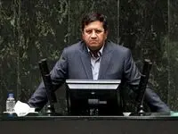 همتی در جلسه استیضاح: پشت سر بورس هستم/ طی چند ماه ۴۰ درصد رشد بازار سرمایه را داشتیم