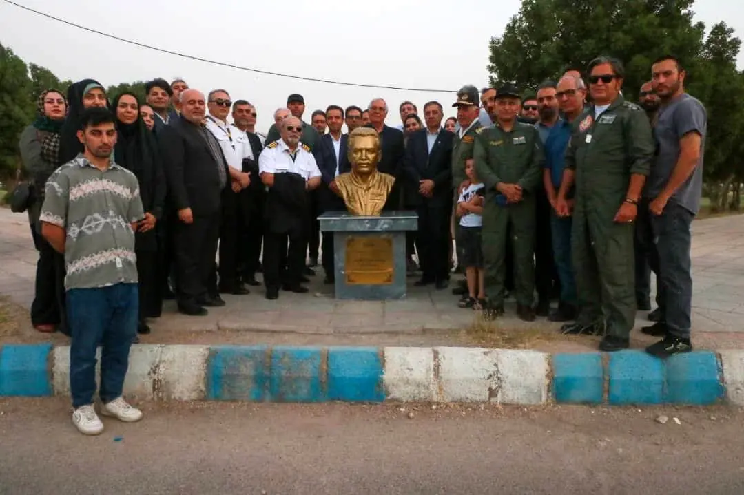 سردیس خلبان”محمود اسکندری” در خرمشهر رونمایی شد