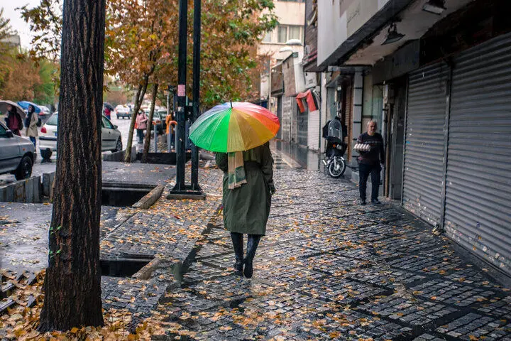 هشدار به ساکنین این شهرها / کاهش ۱۰ درجه ای دما 
/ سامانه بارشی جدید در راه کشور 