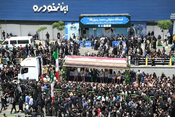 وداع تاریخی مردم قدرشناس تهران با رییس جمهور شهید و همراهان