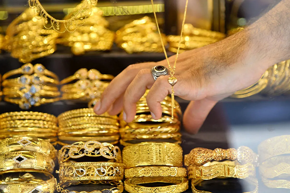 آخرین قیمت طلا ۱۸ عیار امروز یکشنبه ۱۳ اسفند ماه ۱۴۰۲ | طلا گران شد؟