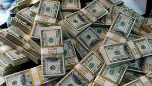 پیش بینی قیمت دلار فردا جمعه ۲۲ فروردین ماه ۱۴۰۴ / دلار صعود می کند یا سقوط آزاد؟ 