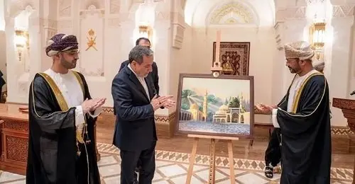 تمبر یادبود مشترک بین جمهوری اسلامی ایران و عمان رونمایی شد