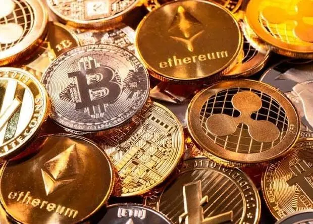 پیش‌بینی بازار ارزهای دیجیتال در هفته جاری/ بیت کوین در آستانه صعود کوتاه مدت یا  اصلاح بزرگ/ سناریوی دوگانه برای بازار کریپتو 