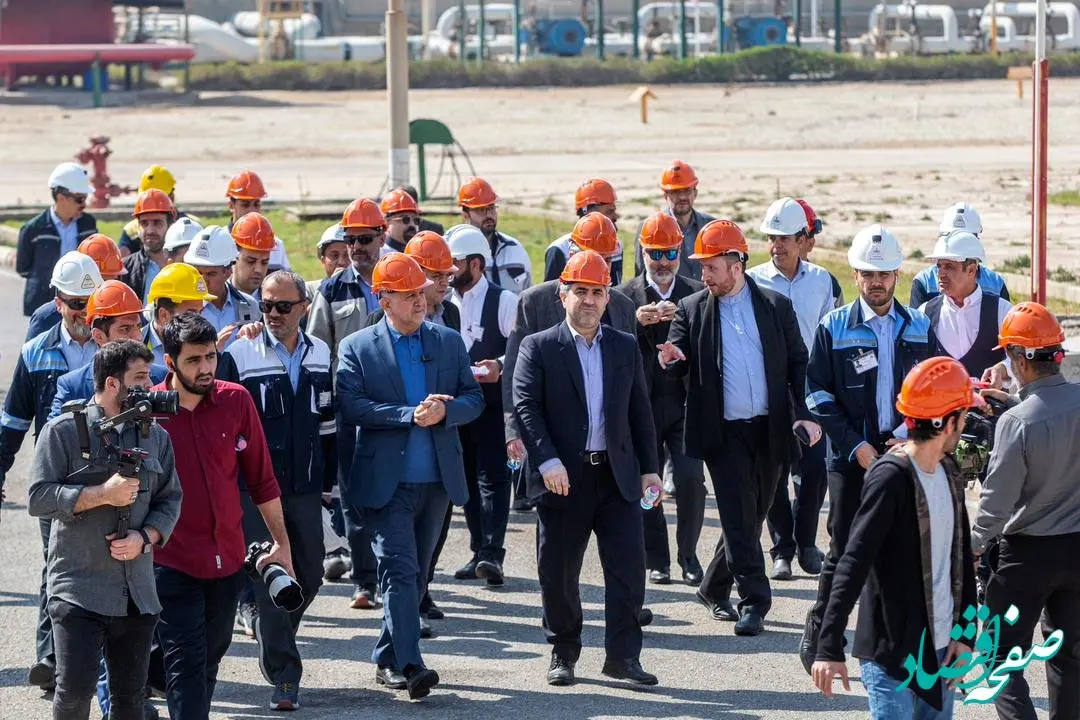 بازدید دکتر بابک افقهی مدیر عامل شرکت سرمایه گذاری نفت ،گاز و پتروشیمی تامین ( تاپیکو ) به همراه مدیر عامل شستا