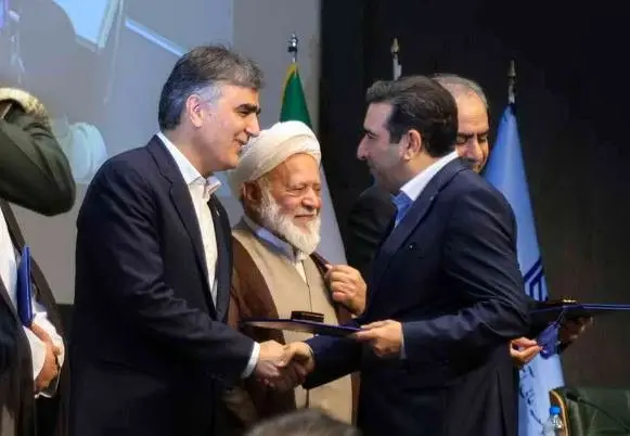 تجلیل از بانک توسعه تعاون در سی‌وپنجمین همایش بانکداری اسلامی