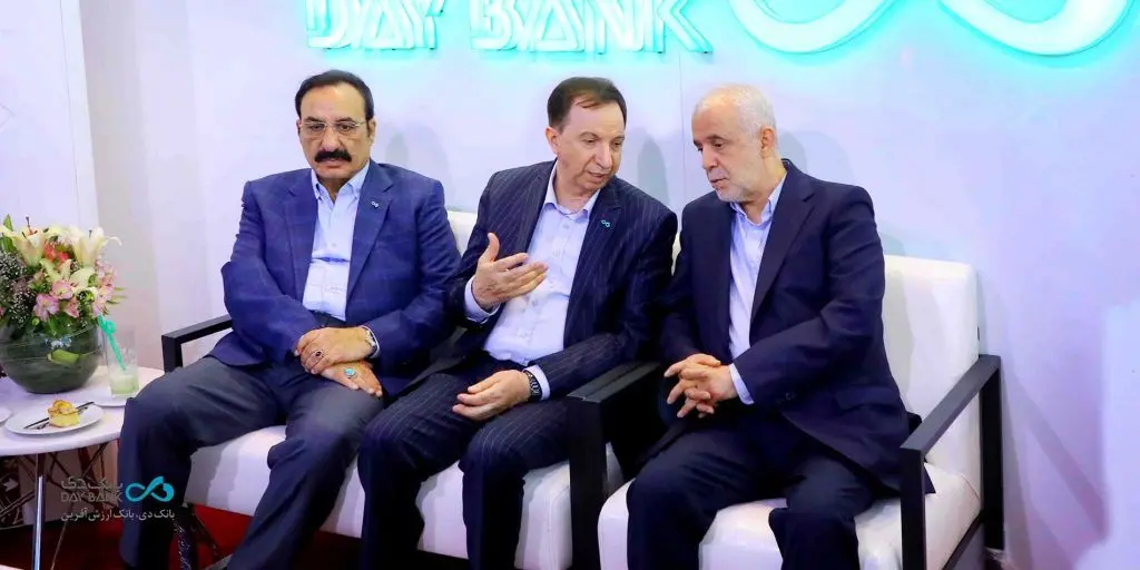 بازدید معاون رئیس‌جمهور و رییس بنیادشهید و امور ایثارگران از غرفه بانک دی در دو نمایشگاه «صنعت مالی» و «ایران هلث»