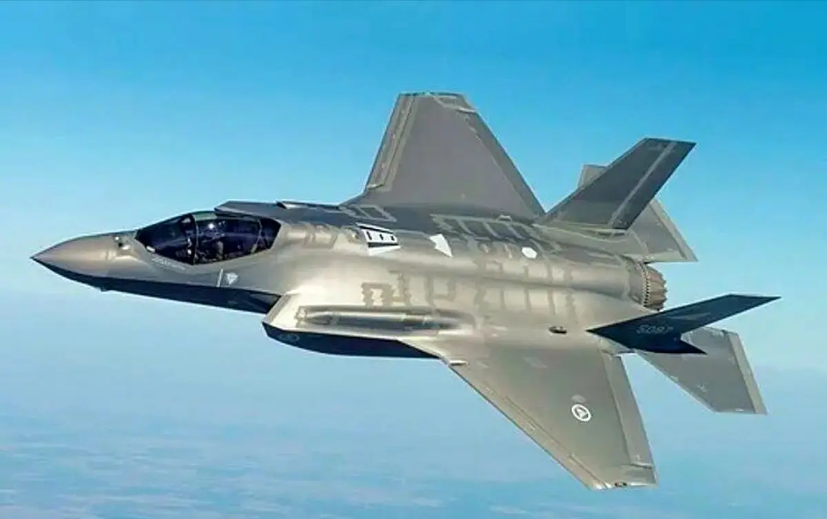 فوری؛ یک فروند جنگنده F۳۵ اسرائیل توسط پدافند هوایی ارتش در ورامین منهدم شد