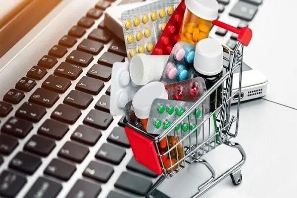 واکنش سازمان غذا و دارو به نامه وزیر اقتصاد درباره فروش اینترنتی دارو چه بود؟ 