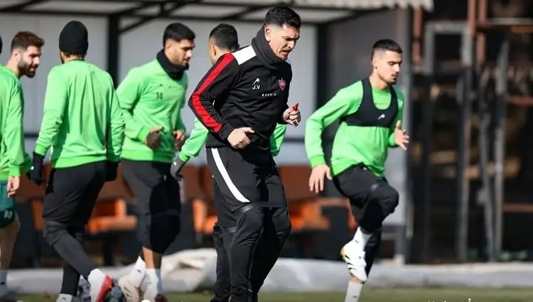 ترکیب پرسپولیس مقابل مس رفسنجان امروز جمعه ۵ دی ۱۴۰۴