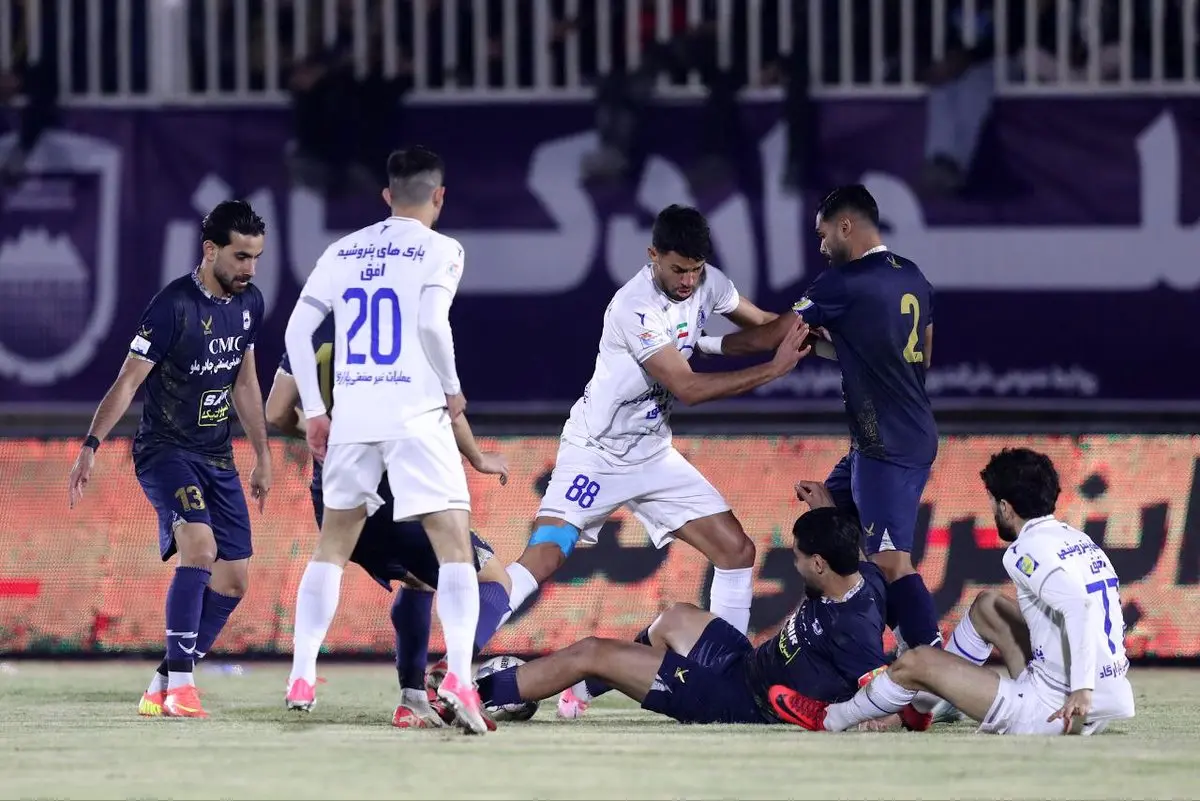 فیلم خلاصه بازی چادرملو و استقلال پنجشنبه ۶ دی ۱۴۰۳ + گزارش بازی و حواشی