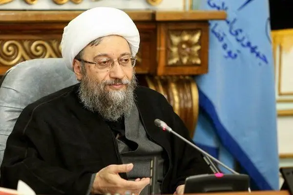 از پیام مهم دفتر رهبر انقلاب به مجمع تشخیص تا گلایه صریح آملی لاریجانی از ادعاهای نمایندگان 