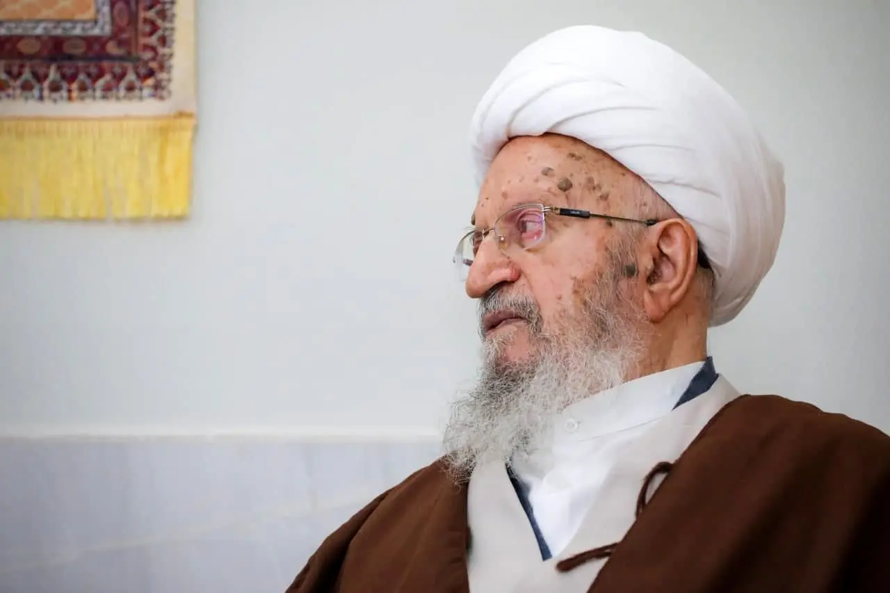 پیشنهاد آیت‌الله مکارم شیرازی برای مذاکره با ترامپ واقعی است؟
