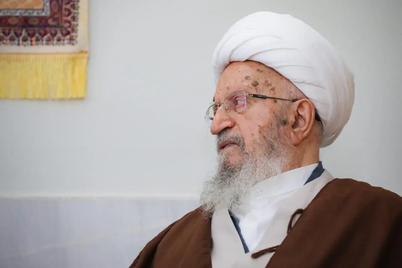 پیشنهاد آیت‌الله مکارم شیرازی برای مذاکره با ترامپ واقعی است؟