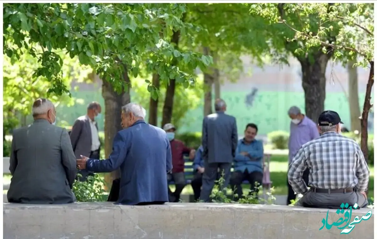 اعتراض بازنشستگان کارگری: معوقات فروردین پرداخت نشد + تأخیر در واریز حقوق‌ها