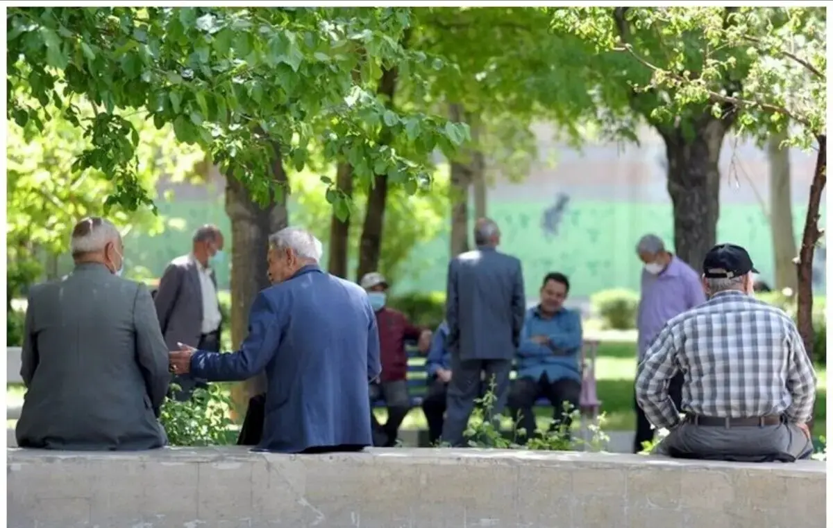 اعتراض بازنشستگان کارگری: معوقات فروردین پرداخت نشد + تأخیر در واریز حقوق‌ها