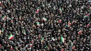 مردم ایران خطاب به قهرمانان هوافضا سپاه: بزن که خوب می‌زنیم