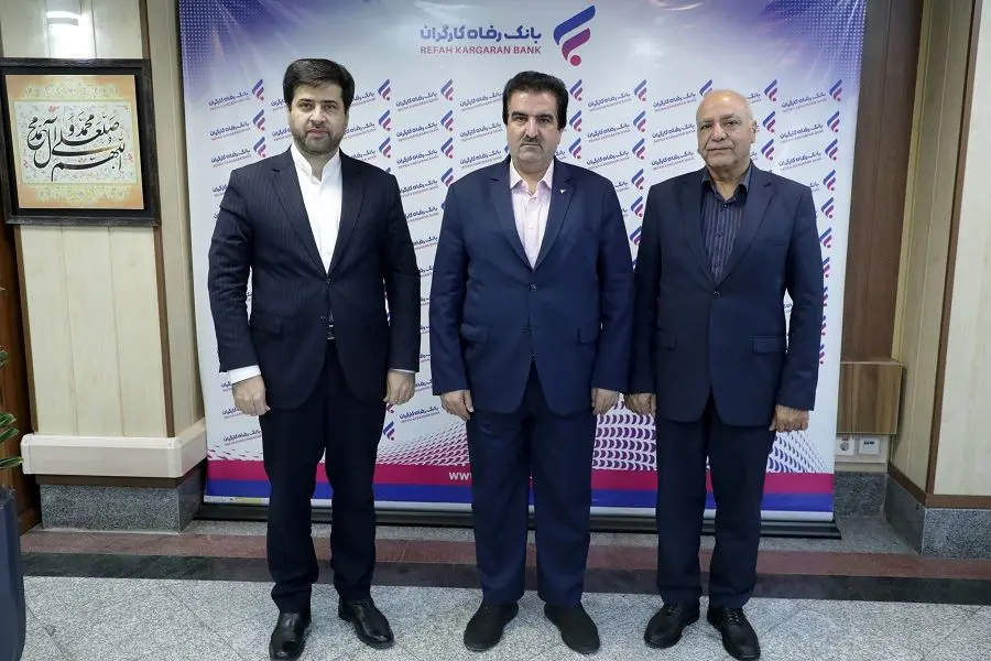 بانک رفاه کارگران از شرکت‌های بیمه حمایت می‌کند