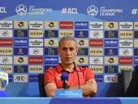 یحیی با عصبانیت شدید کنفرانس خبری را ترک کرد ؛ این حجم از بی نظمی در این سطح از بازی تاسف بار است ! 