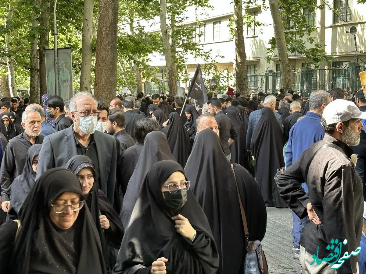  قدردانی مدیر عامل بانک مسکن از حضور گسترده همکاران این بانک در تشییع پیکر رییس جمهور محبوب و دیگر شهدای خدمت