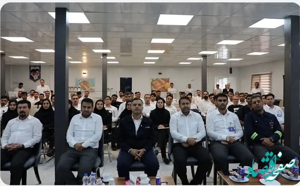 دیدار دکتر کمالی مدیر عامل شرکت مخازن سبز با امام جمعه شهرستان عسلویه