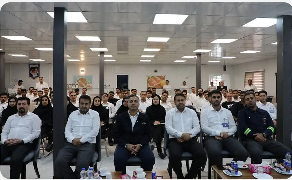 دیدار دکتر کمالی مدیر عامل شرکت مخازن سبز با امام جمعه شهرستان عسلویه